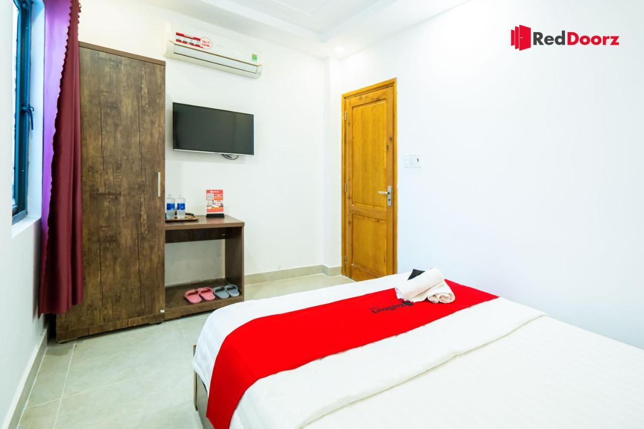 Reddoorz The Sun Near Duong Quang Ham Street